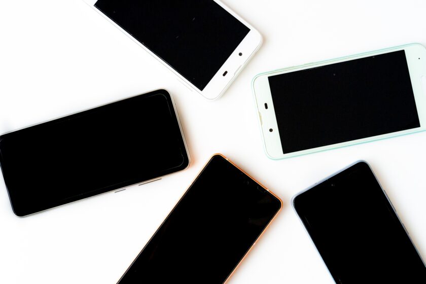 スマートフォンの機種よりもOSを意識する
