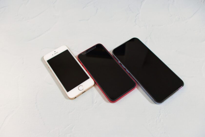 小さいスマートフォンの良さ iPhone 12 miniをサブスマホで使う